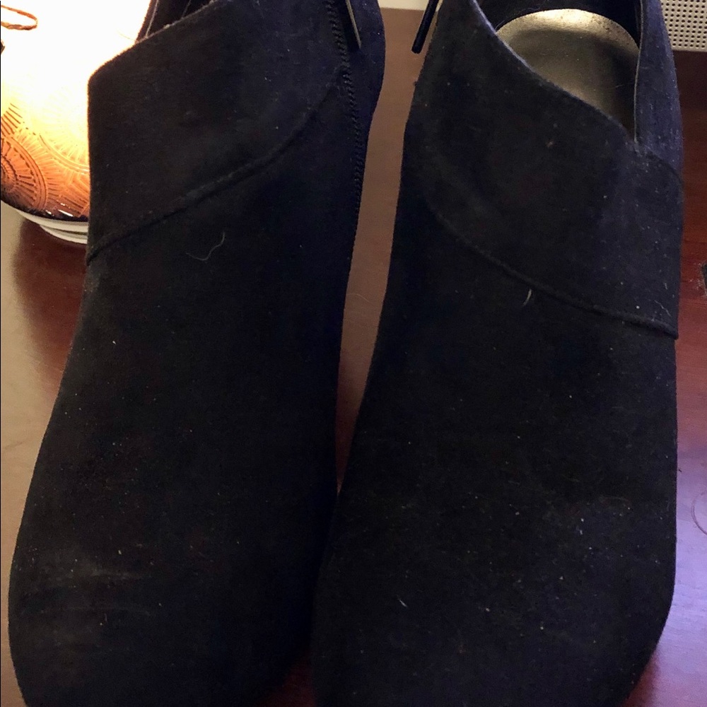 Black bootie